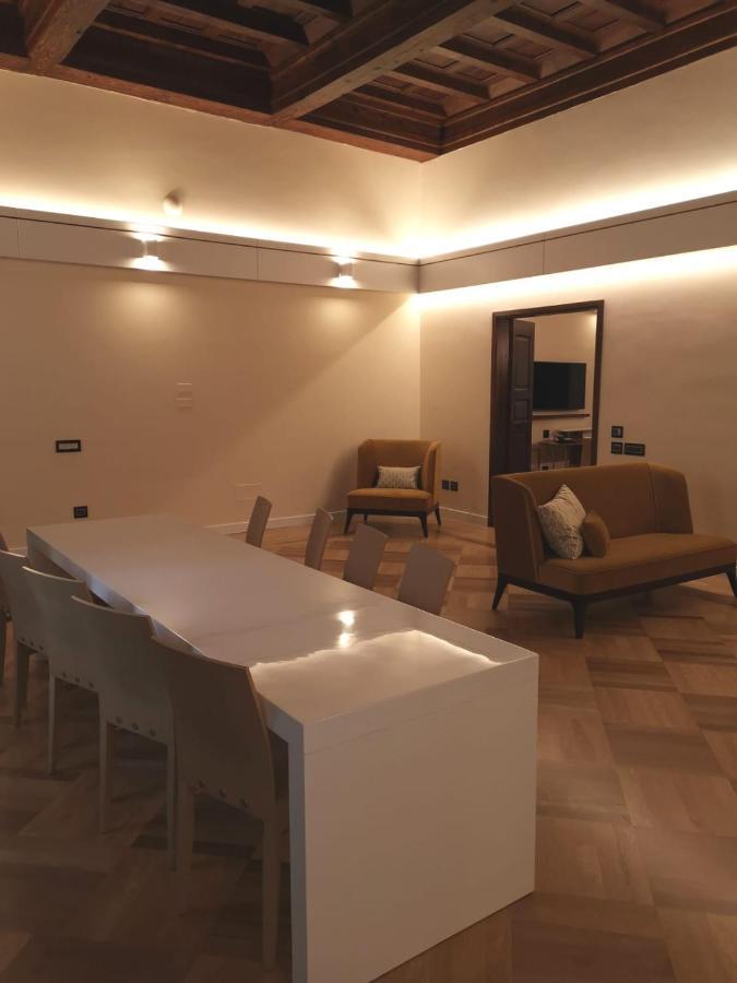 Appartement Orafi Tower à Florence Extérieur photo